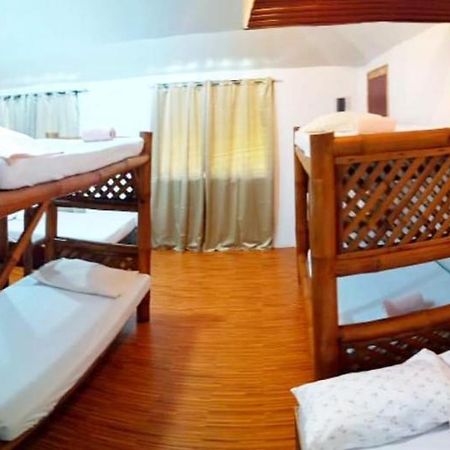 Siargao Tropic Hostel General Luna  Exteriör bild