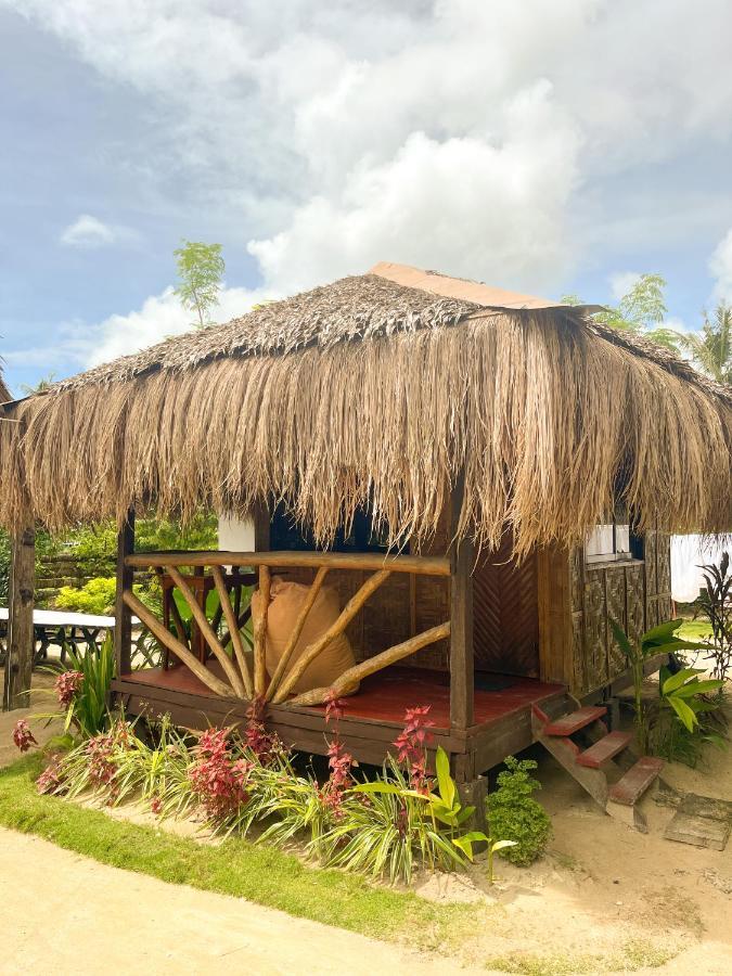 Siargao Tropic Hostel General Luna  Exteriör bild